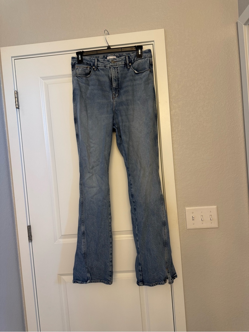 Good American Light Wash Flared Jeans